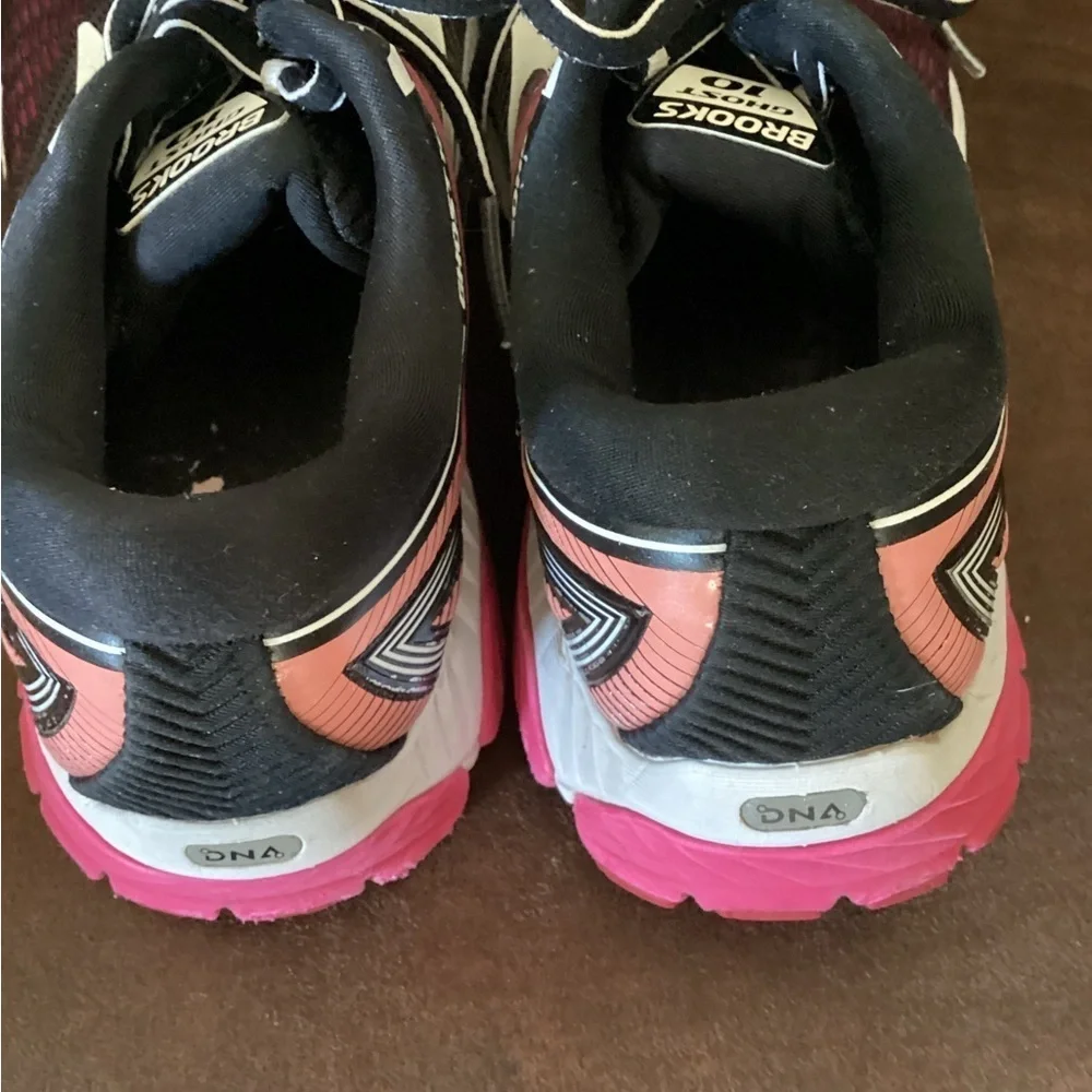 Brooks US 7.5 D Ghost 10 Women Athletic Running Sneakers Shoes Black Pink